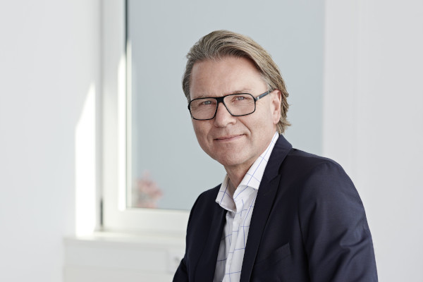 Matthias Spettmann Matthias Spettmann: Ihr Ansprechpartner für Polsterado